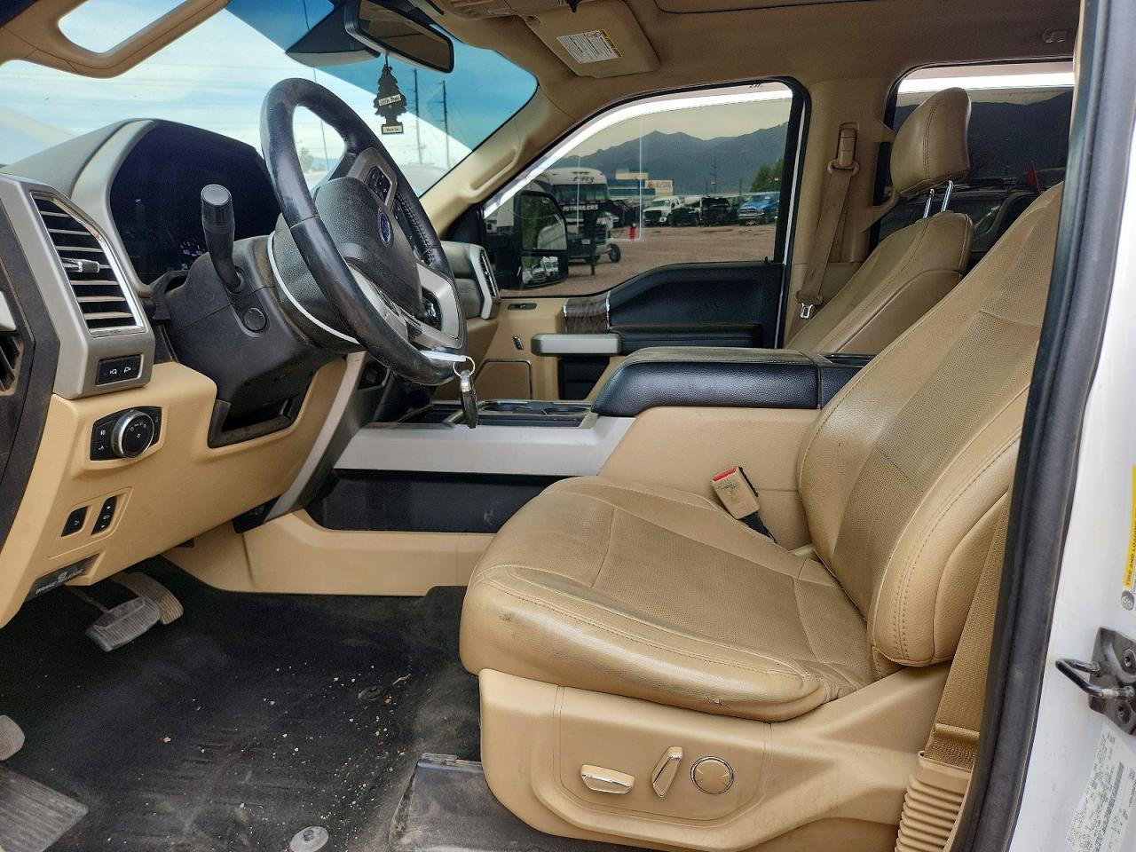2017 Ford F350 Super Duty - Фото 7