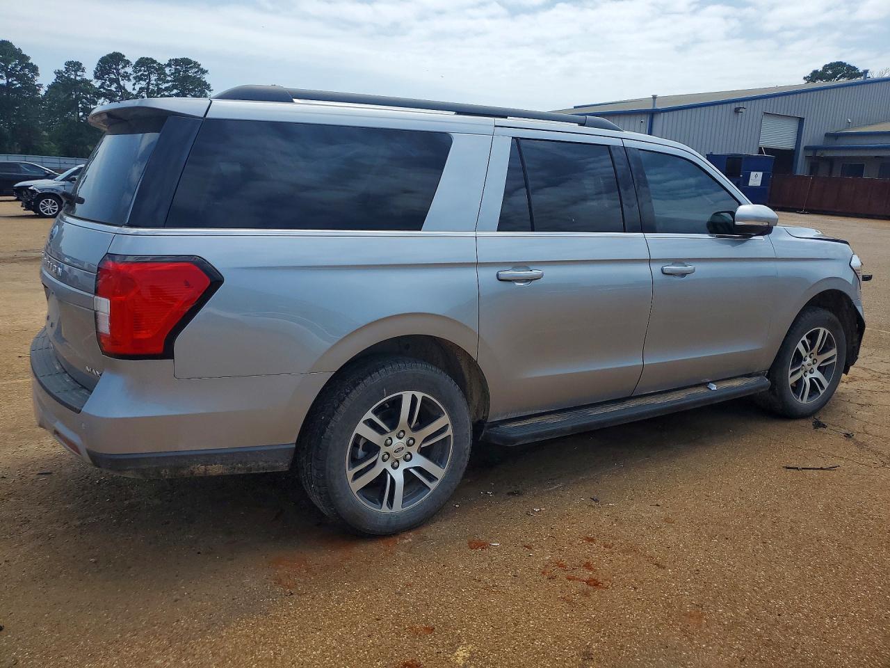 2024 Ford Expedition Max Xlt - Фото 3