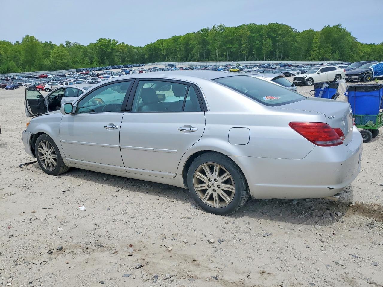 2009 Toyota Avalon Limited - Фото 2