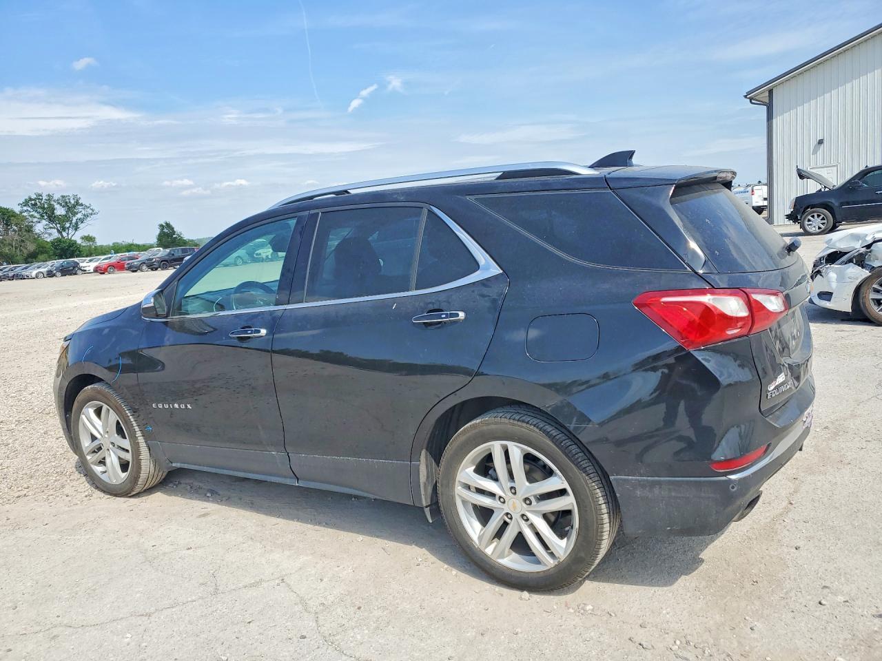 2019 Chevrolet Equinox Premier - Image 2