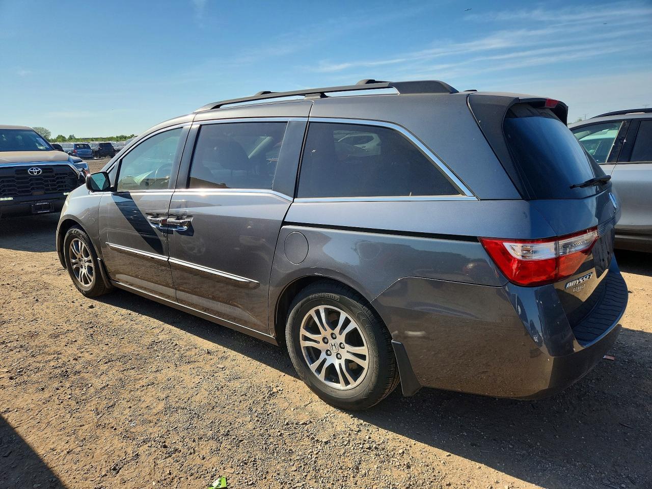 2013 Honda Odyssey Exl - Фото 2