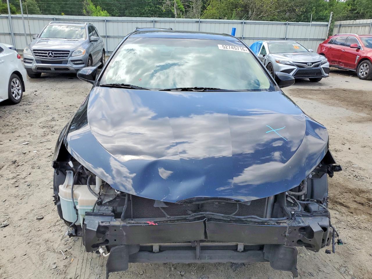 2016 Toyota Camry Le - Фото 5