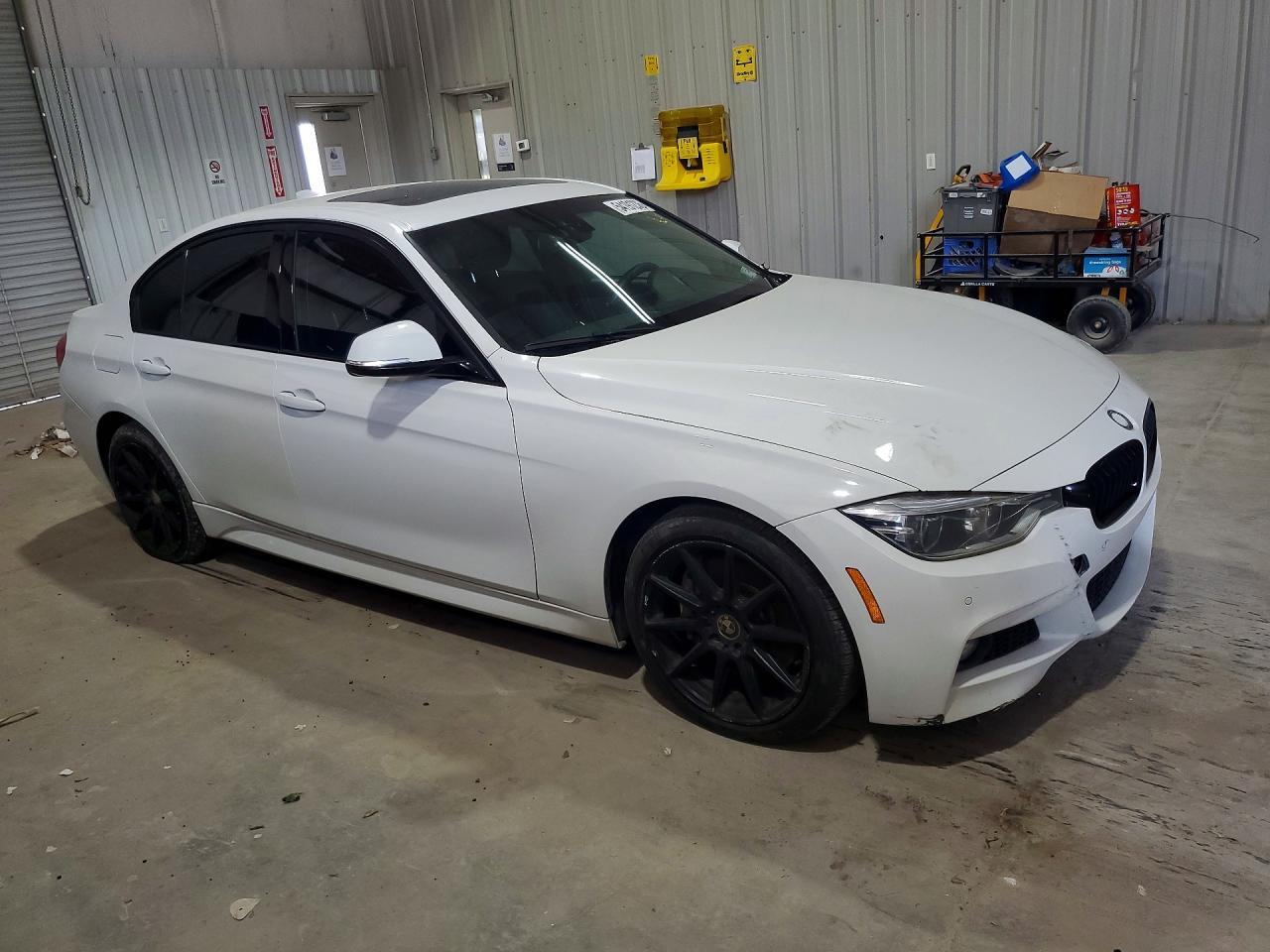 2017 BMW 340 Xi - Фото 4