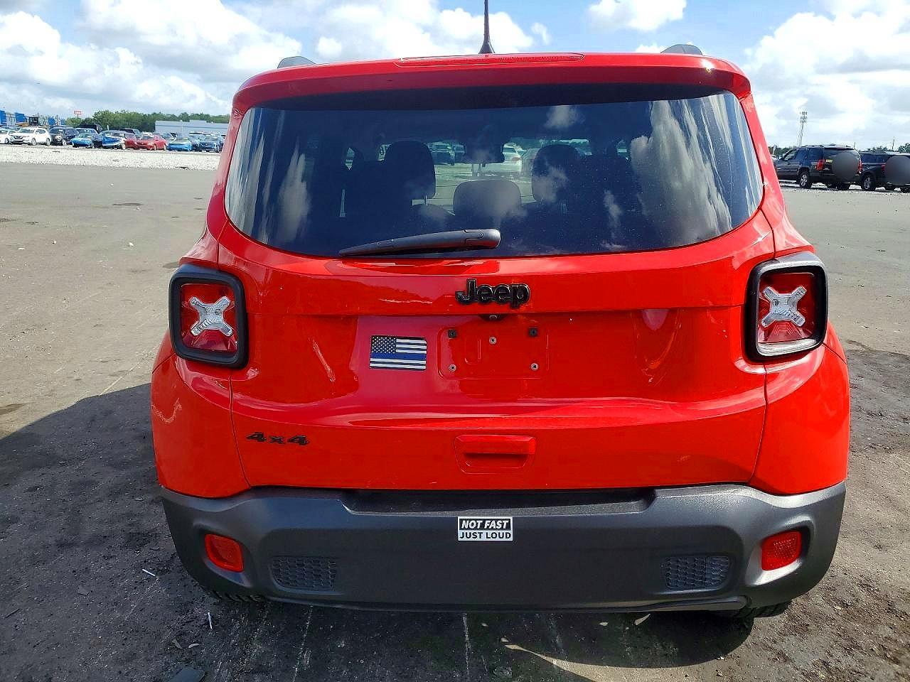 2023 Jeep Renegade Latitude - Image 6