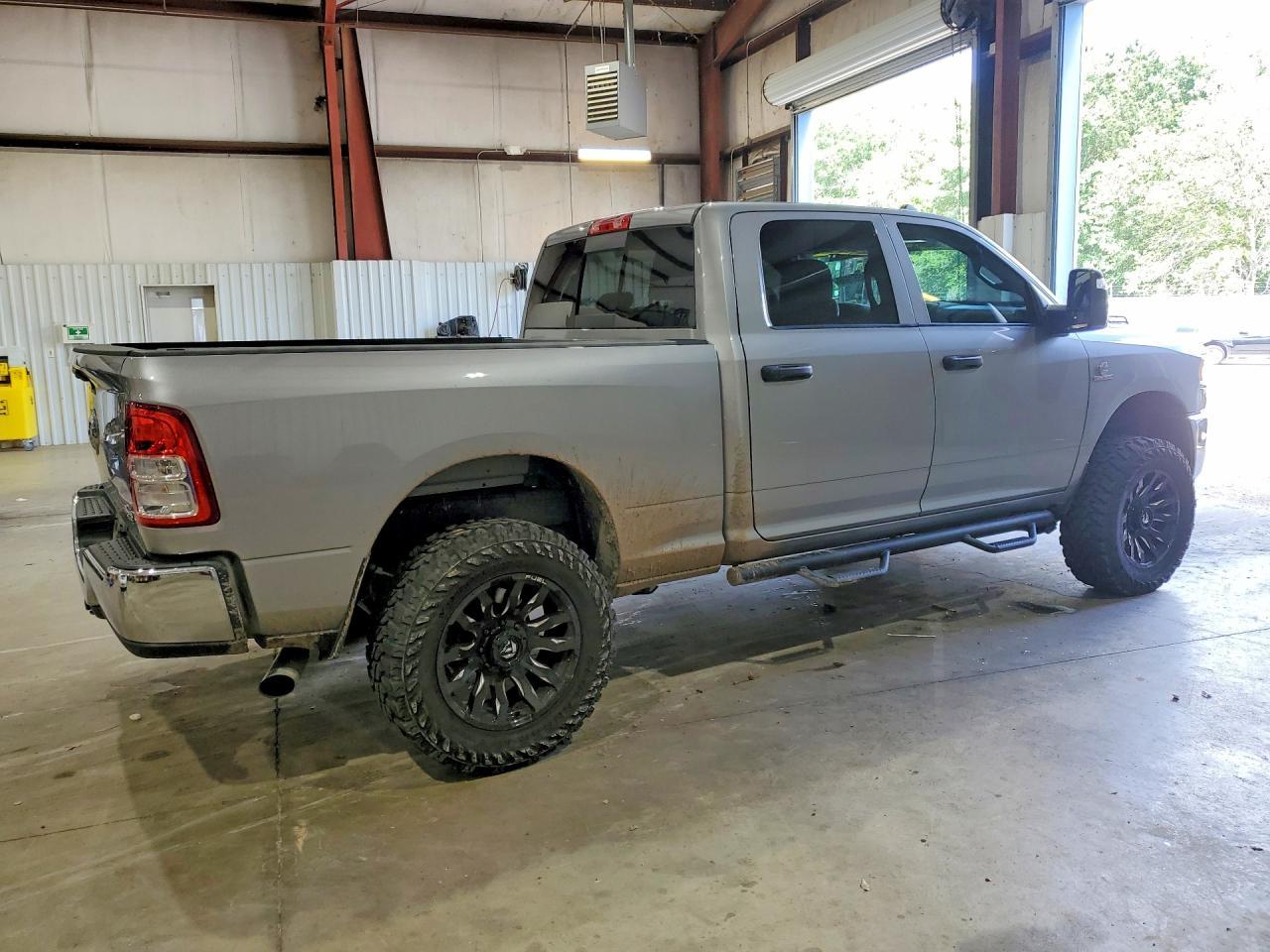 2024 Ram 2500 Tradesman - Фото 3