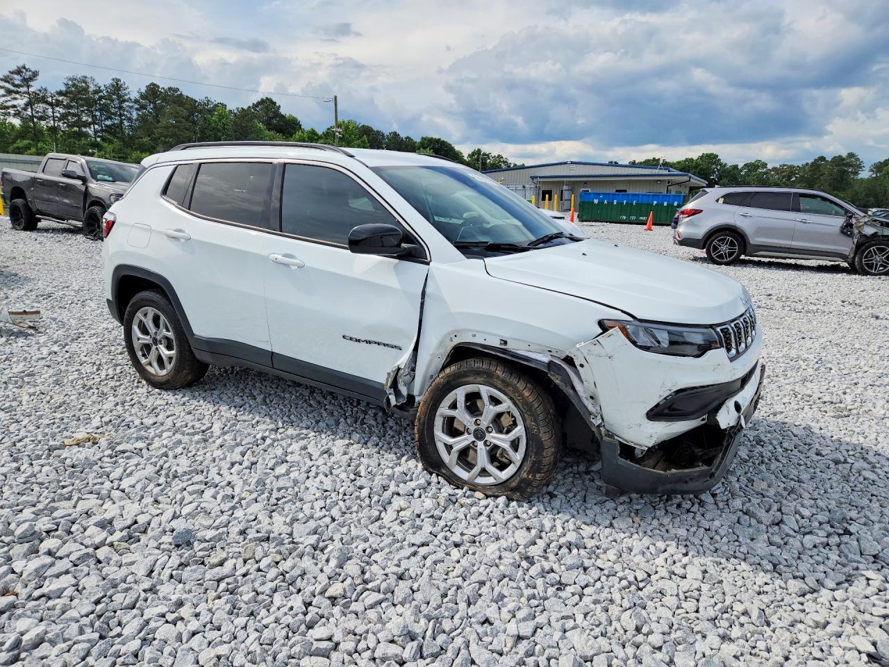 2025 Jeep Compass Latitude - Image 4