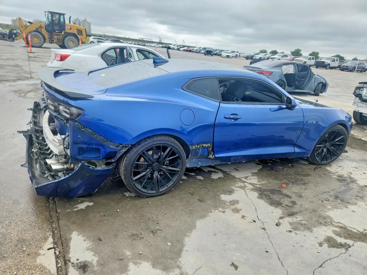 2022 Chevrolet Camaro Lt1 - Фото 3