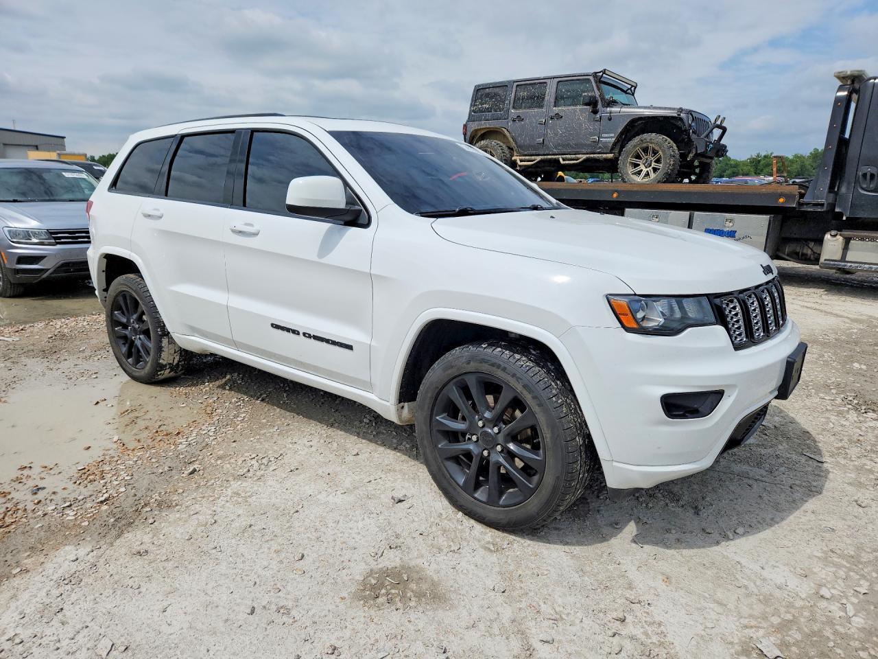 2017 Jeep Grand Cherokee Laredo - Фото 4