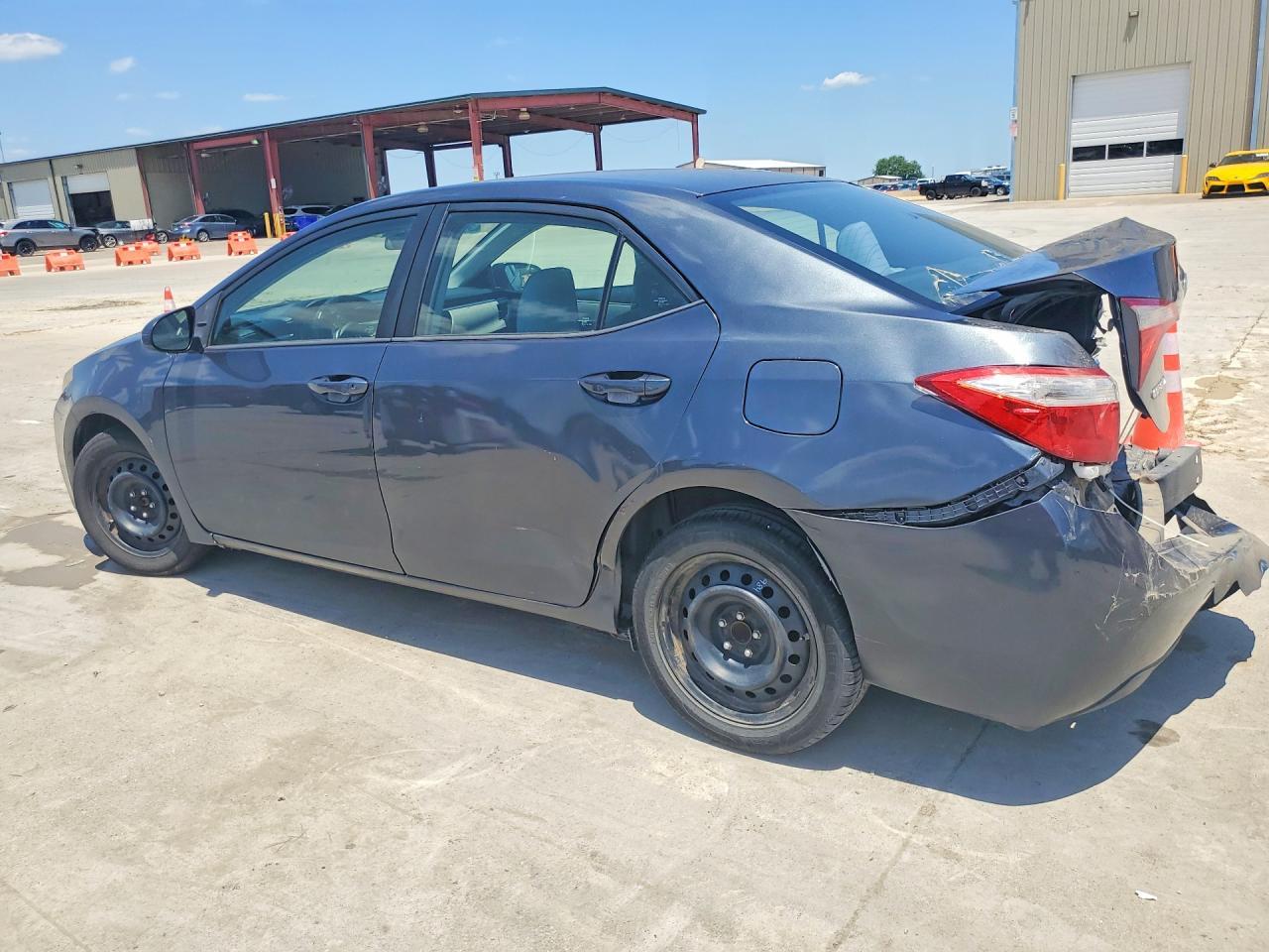 2016 Toyota Corolla Le - Фото 2