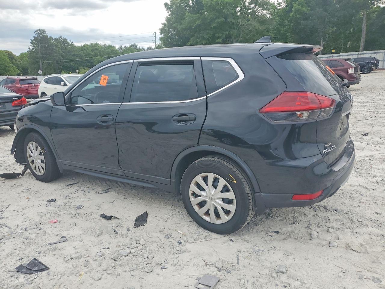 2018 Nissan Rogue S - Фото 2