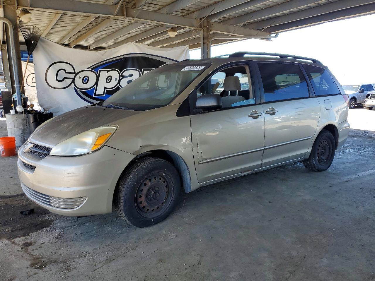 2004 Toyota Sienna Le 8 Passenger