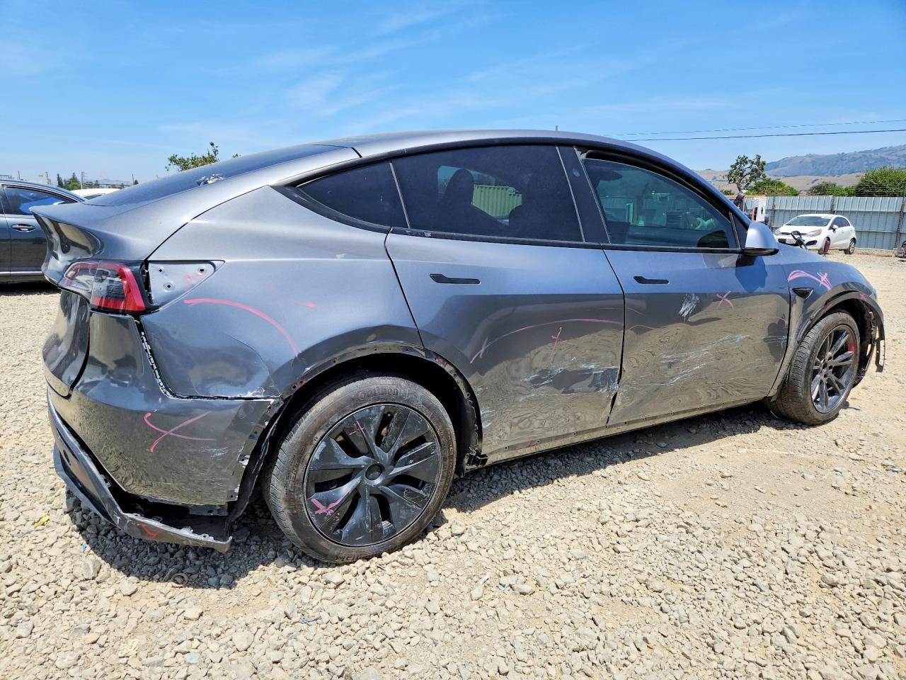 2024 Tesla Model Y - Image 3