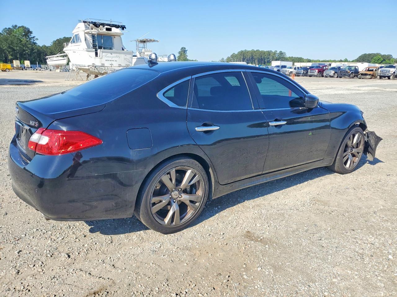 2013 Infiniti M37 Base - Image 3