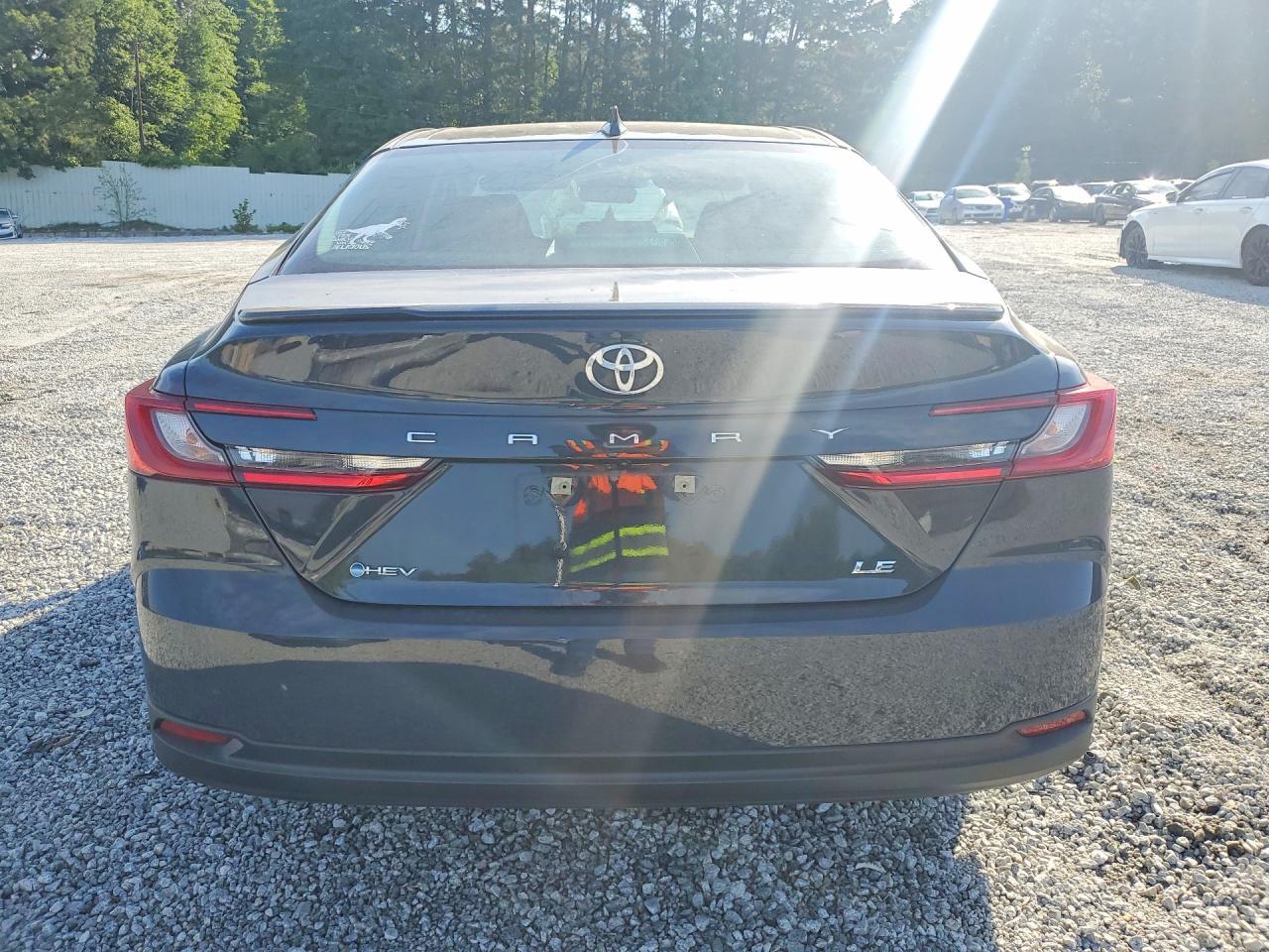 2025 Toyota Camry Le - Фото 6
