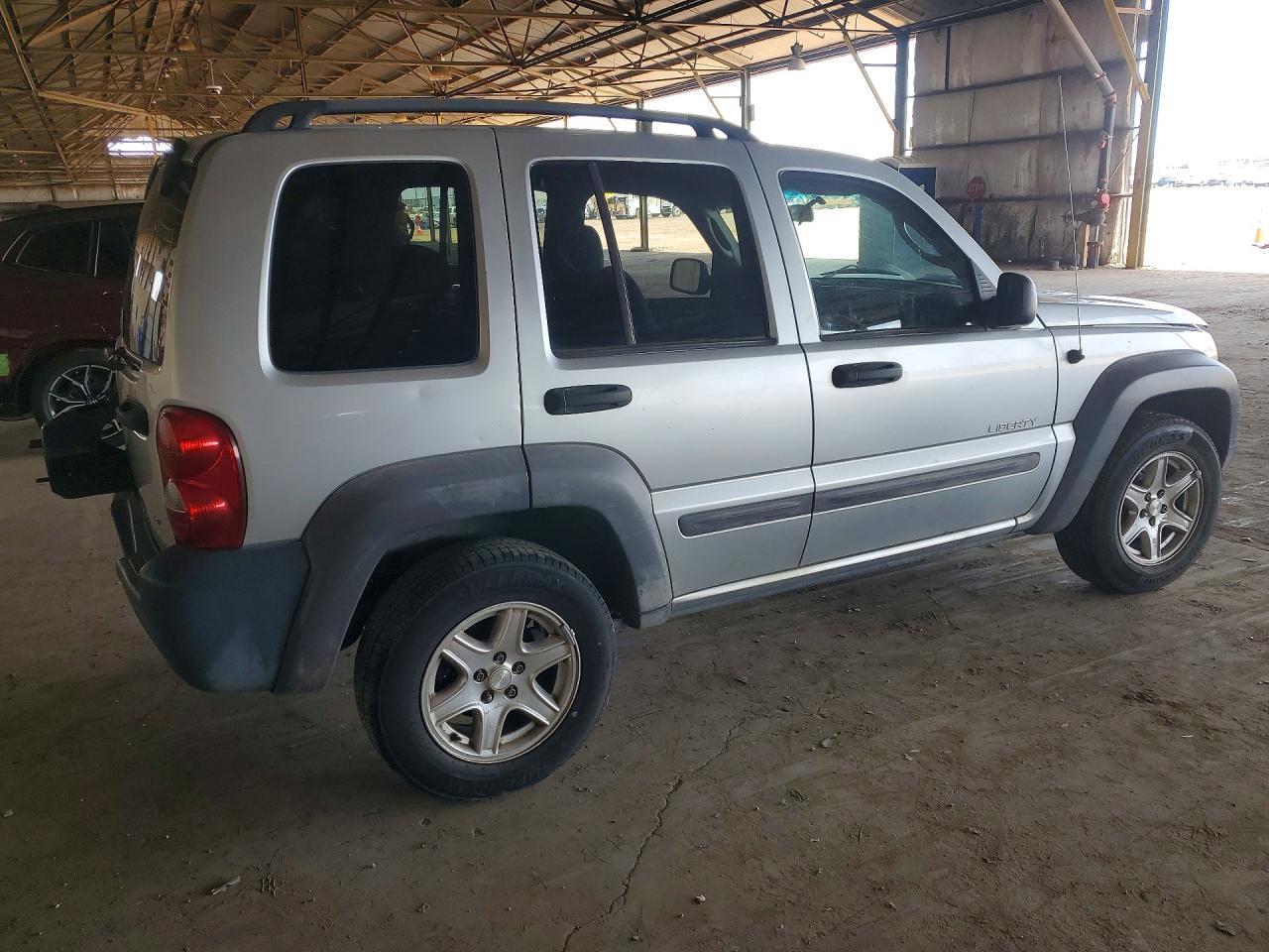 2004 Jeep Liberty Sport - Фото 3