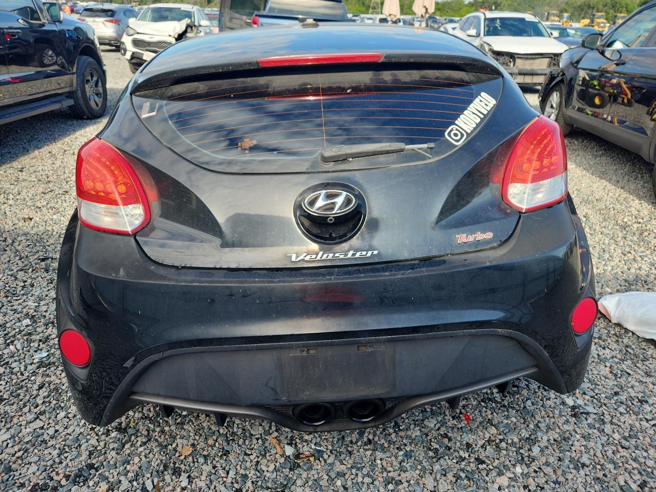 2016 Hyundai Veloster Turbo - Фото 6