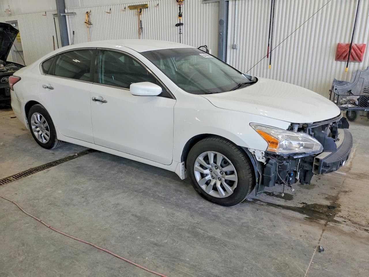 2015 Nissan Altima 2.5 S - Фото 4