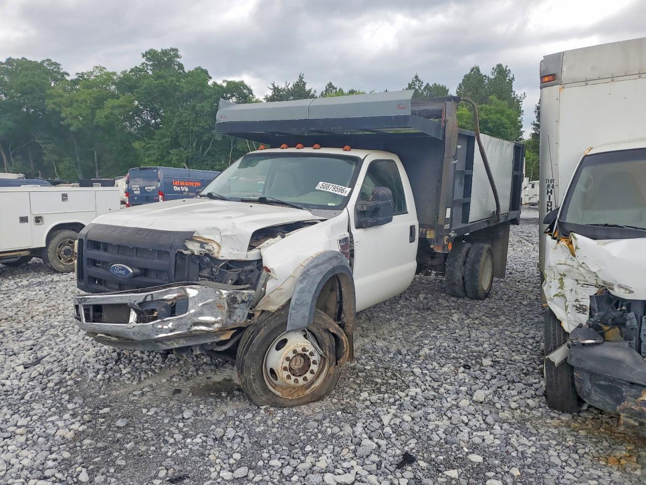 2008 Ford F550 Super Duty Dump Truck - Image 2