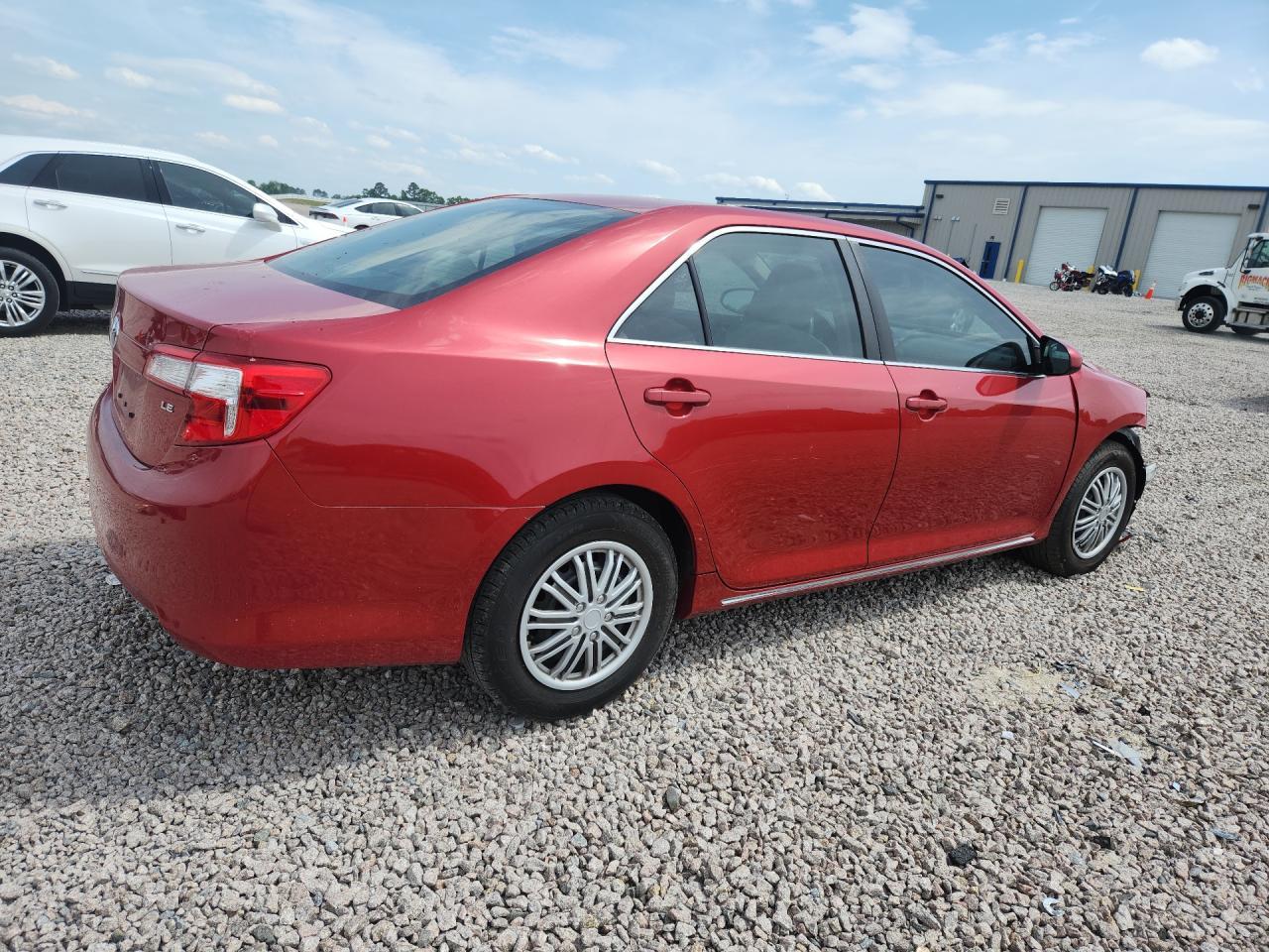 2012 Toyota Camry Le - Фото 3