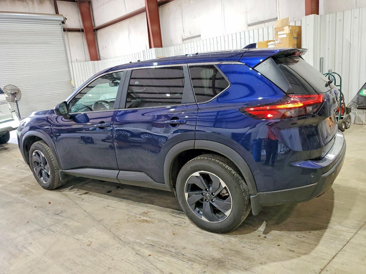 2024 Nissan Rogue - Image 2