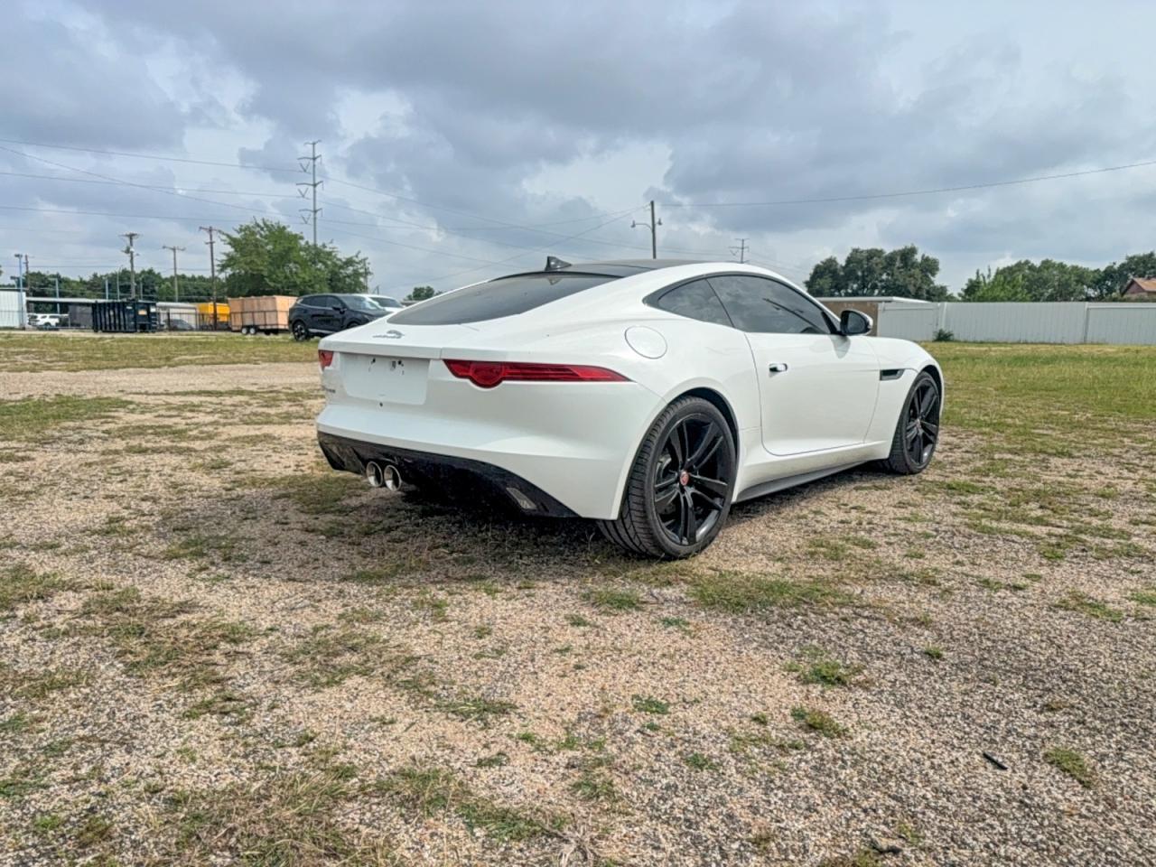 2017 Jaguar F-Type R Dynamic - Фото 4