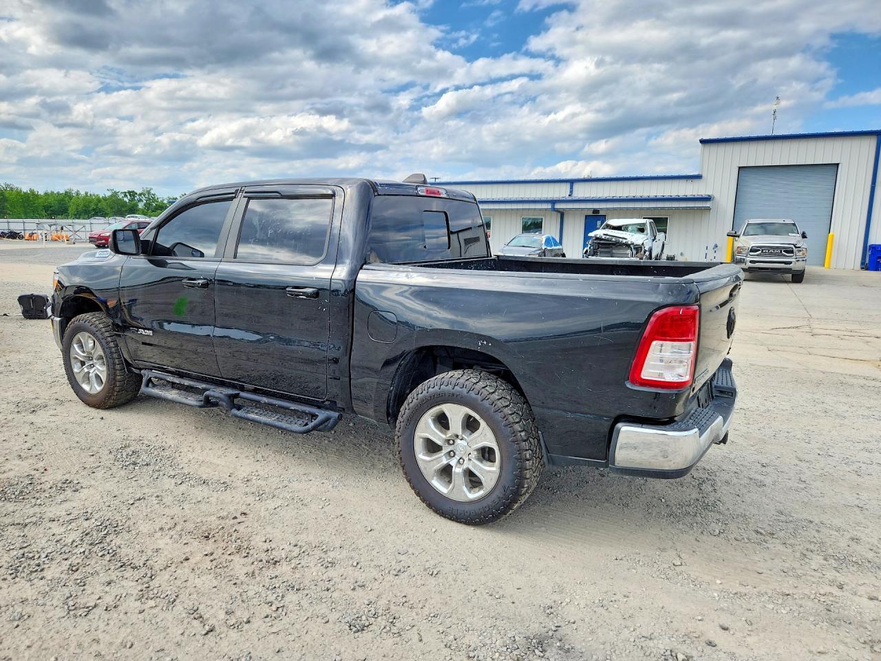 2021 Ram 1500 Big Horn - Фото 2
