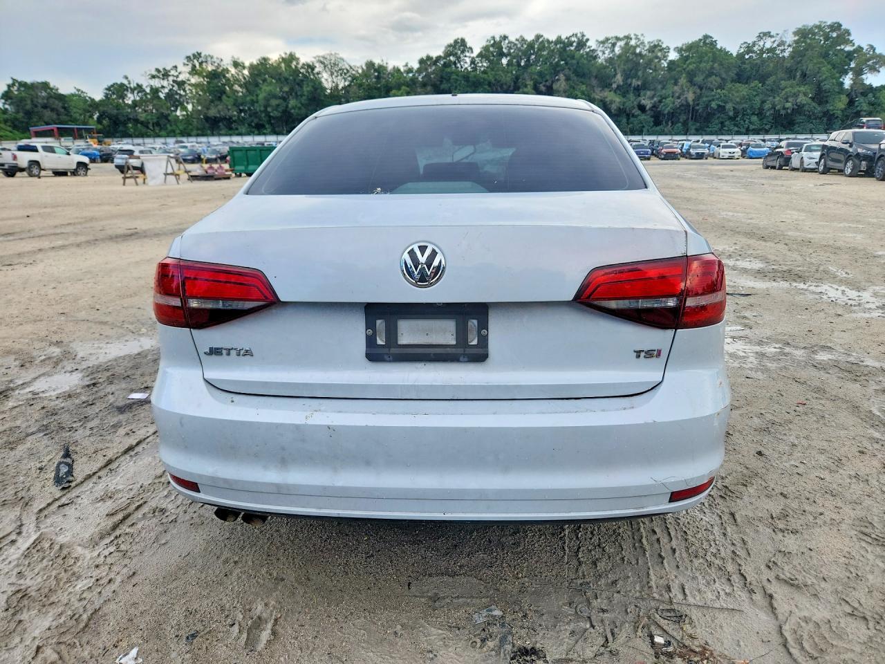 2017 Volkswagen Jetta S - Фото 6