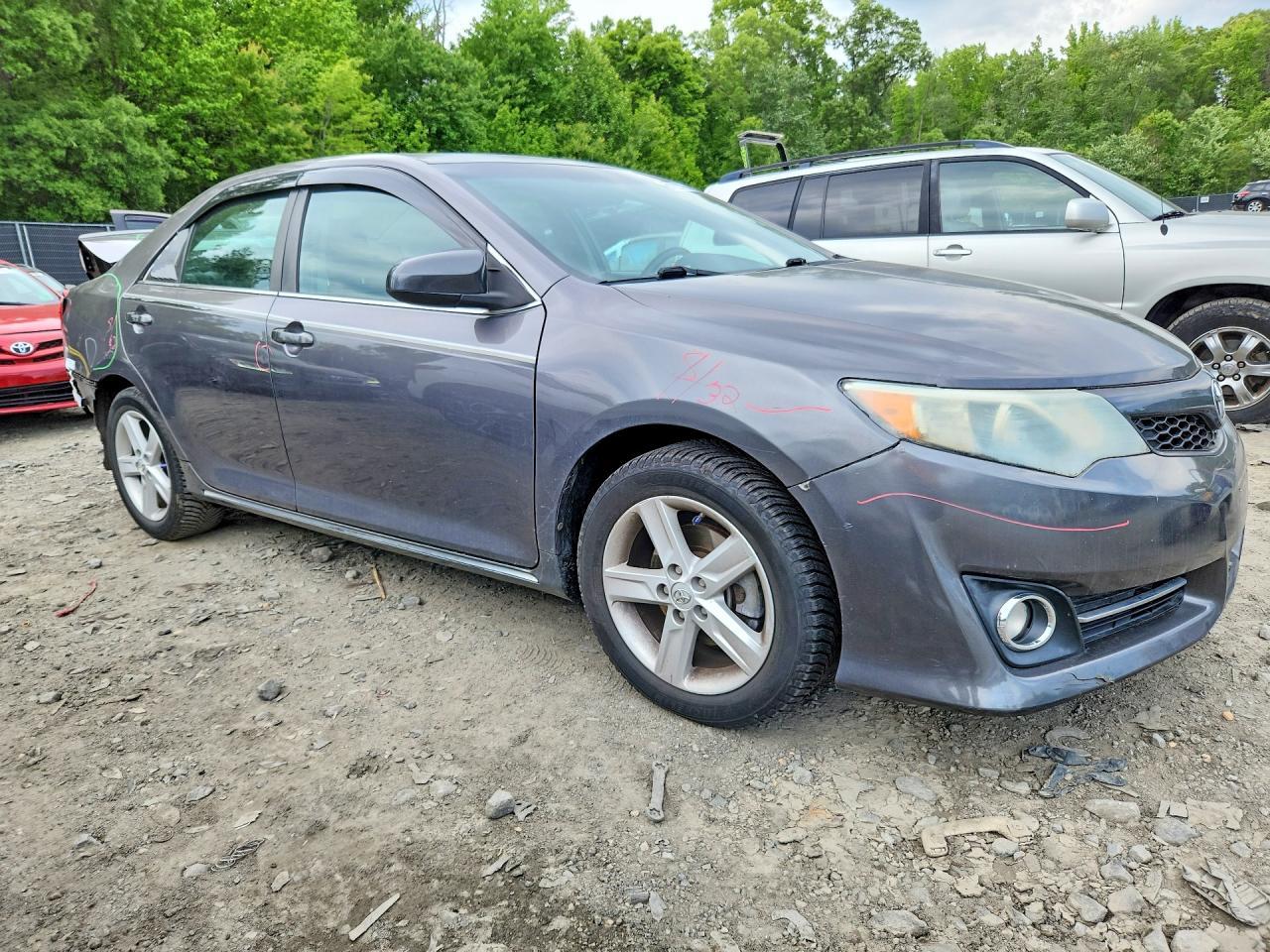 2014 Toyota Camry Se - Фото 4