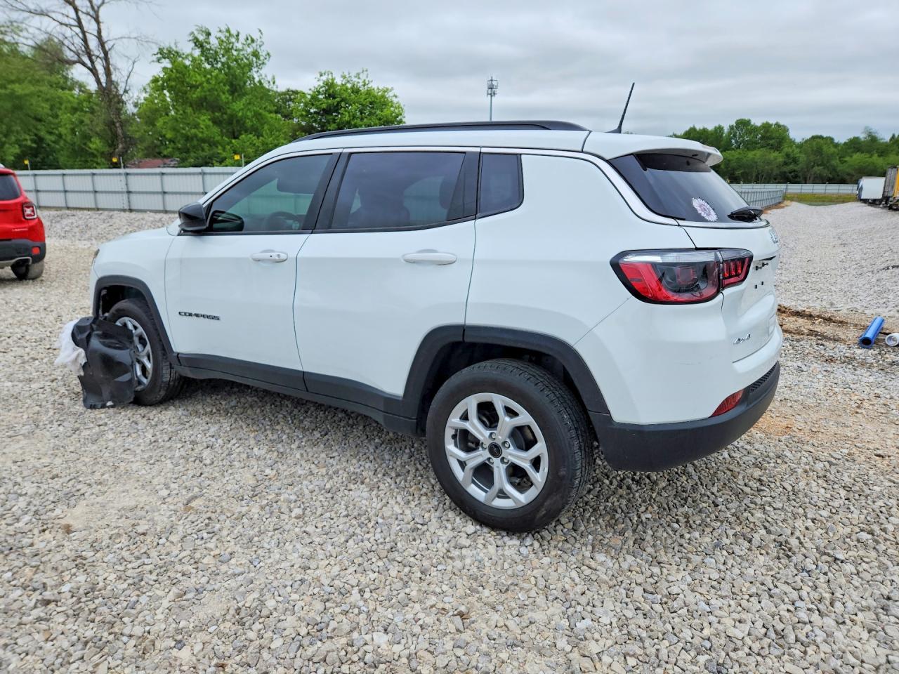 2025 Jeep Compass Latitude - Image 2