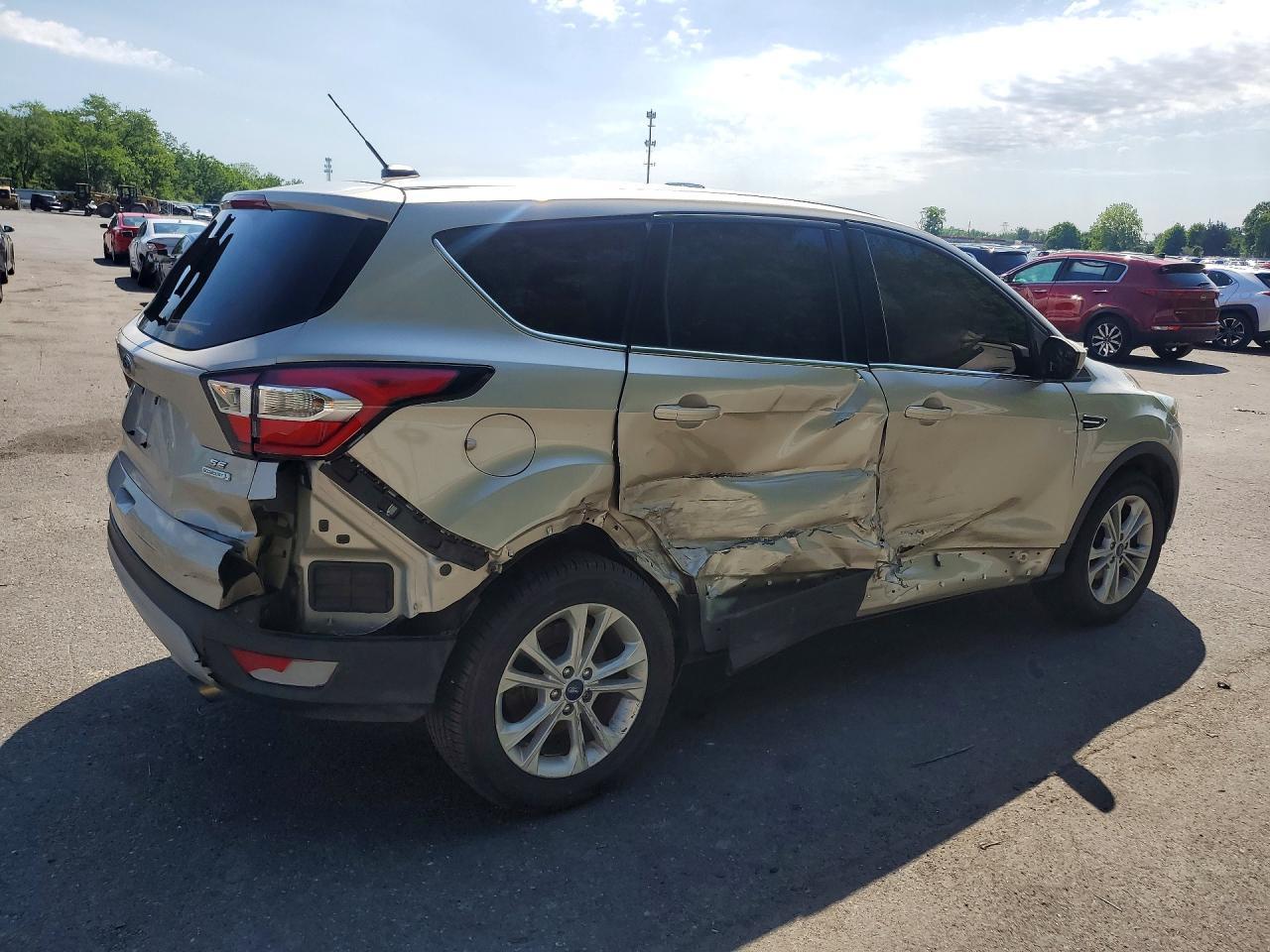2017 Ford Escape - Image 3