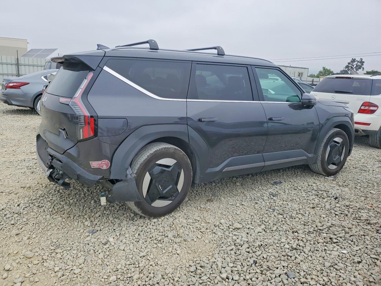 2024 Kia Ev9 Wind - Image 3
