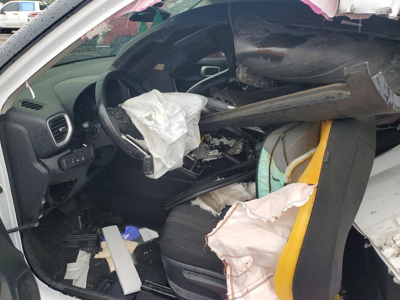 2021 Hyundai Venue Sel - Image 7
