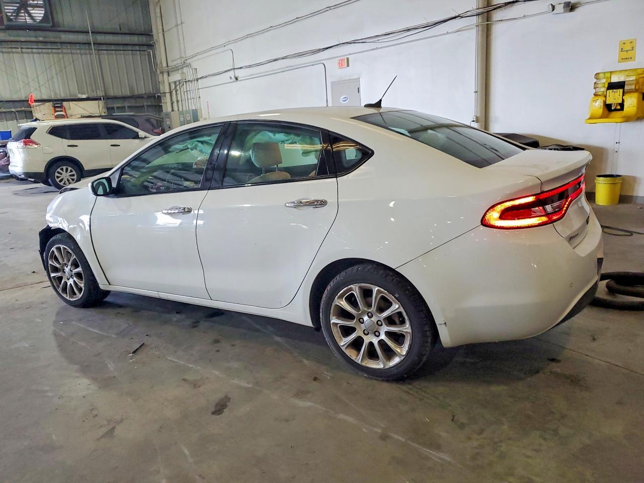 2015 Dodge Dart Limited - Фото 2