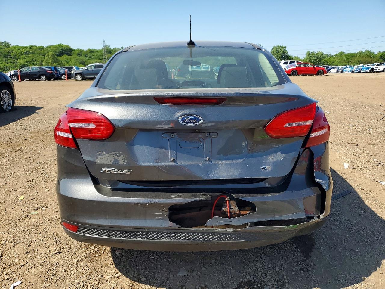 2018 Ford Focus Se - Image 6