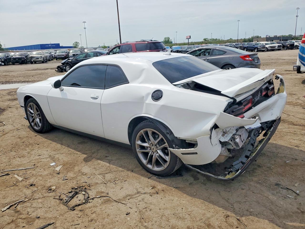 2022 Dodge Challenger Gt - Фото 2