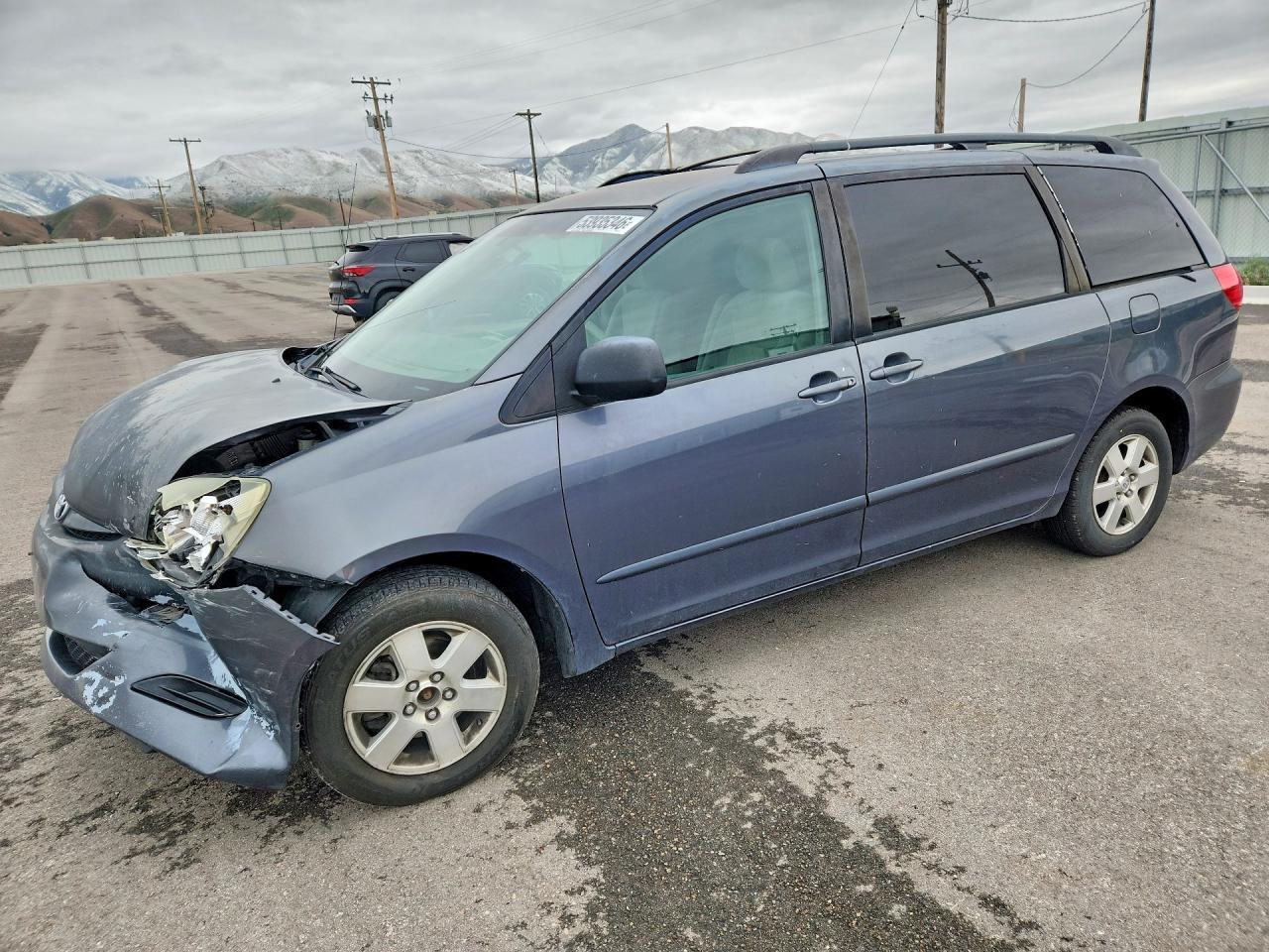 2006 Toyota Sienna Le 8 Passenger
