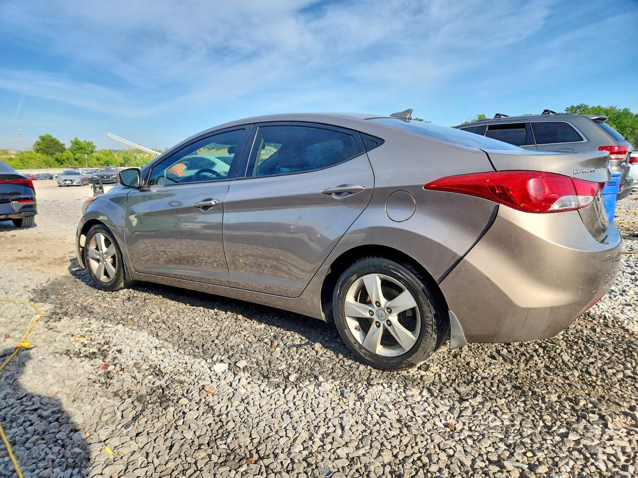 2013 Hyundai Elantra Gls - Image 2