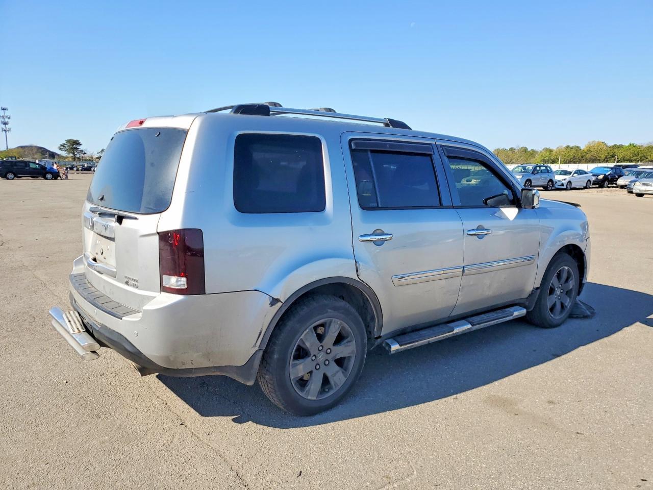 2014 Honda Pilot Touring - Image 3