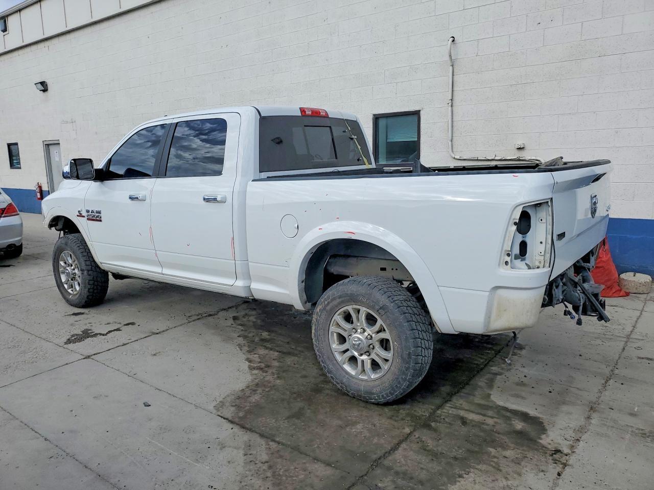 2017 Ram 2500 Laramie - Фото 2