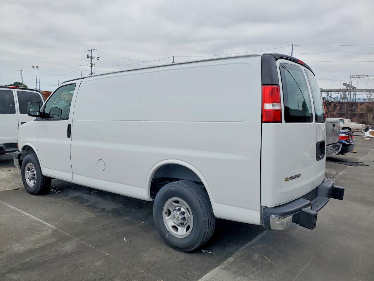 2024 Chevrolet Express G2500 - Cargo Van *** Clean Title * Prior Fleet *** - Image 2