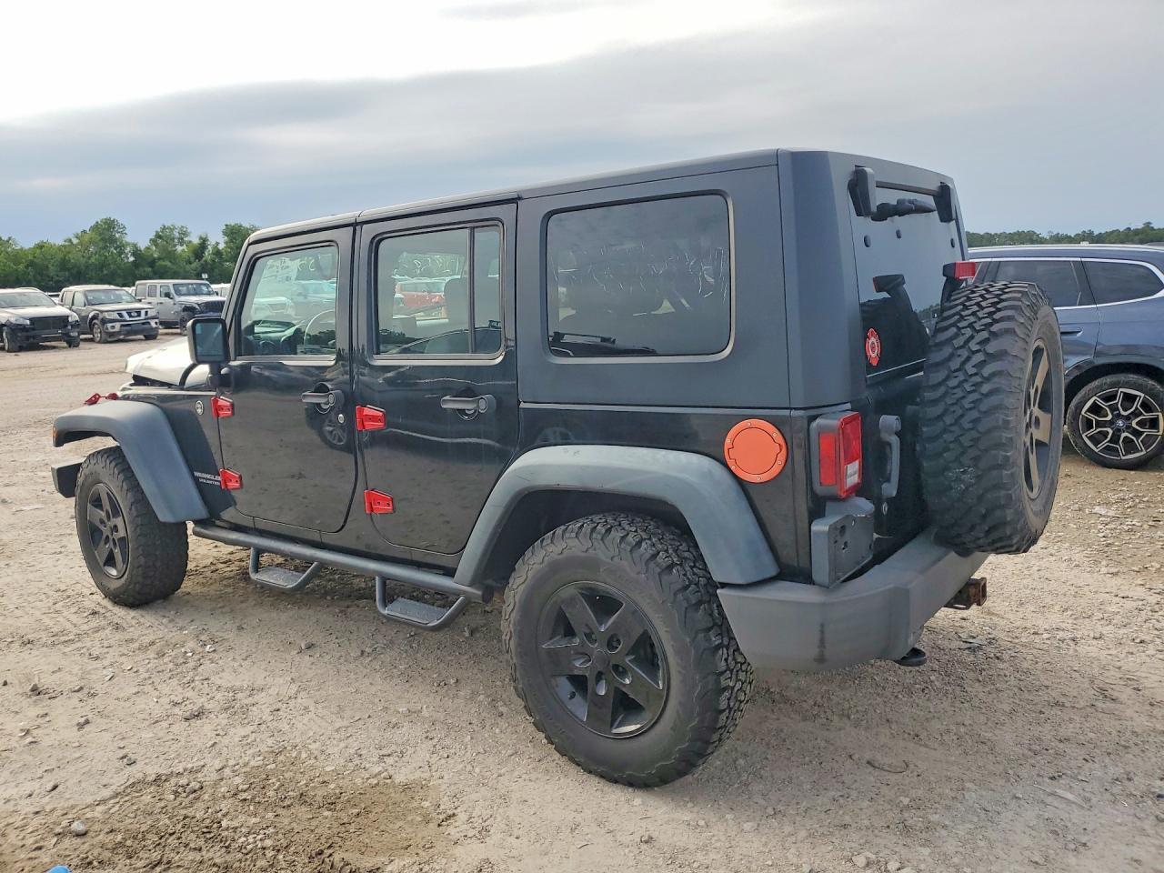 2010 Jeep Wrangler Unlimited Sport - Фото 2