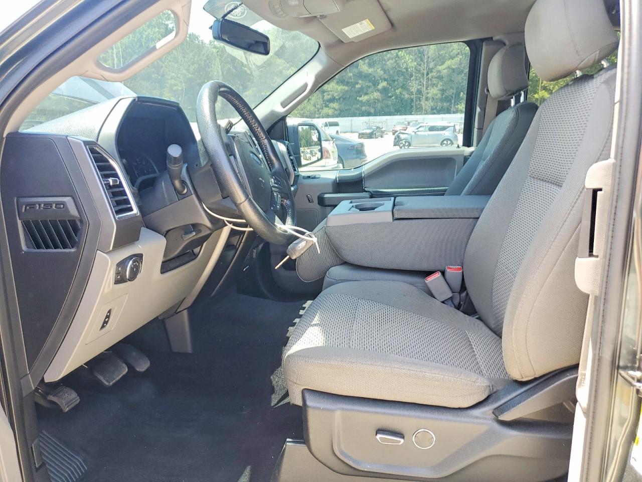 2015 Ford F150 Super Cab - Фото 7