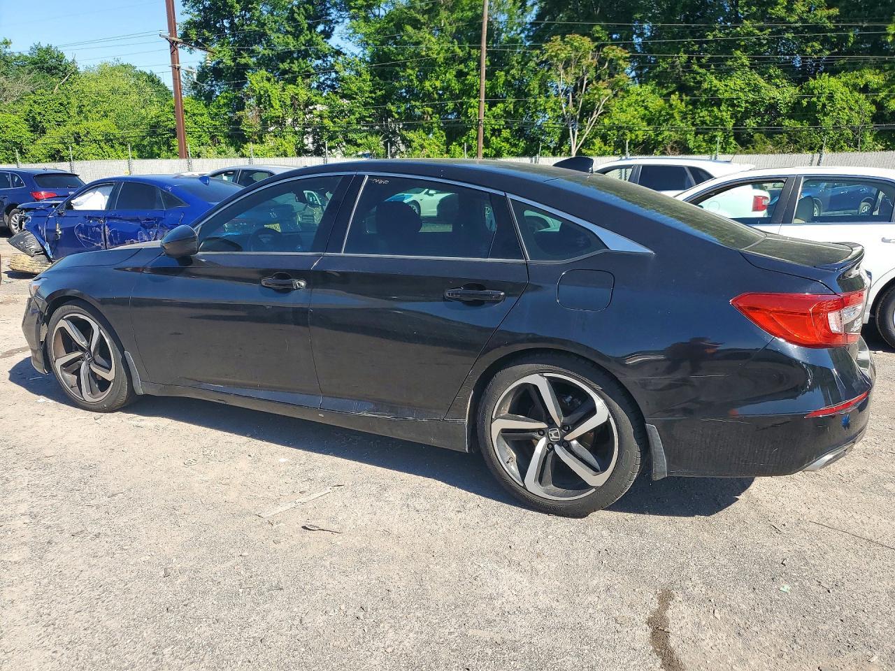 2019 Honda Accord Sport - Image 2