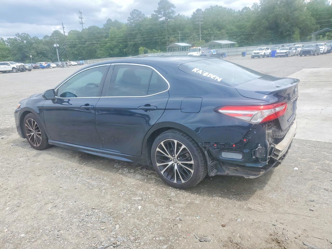2018 Toyota Camry Se - Image 2