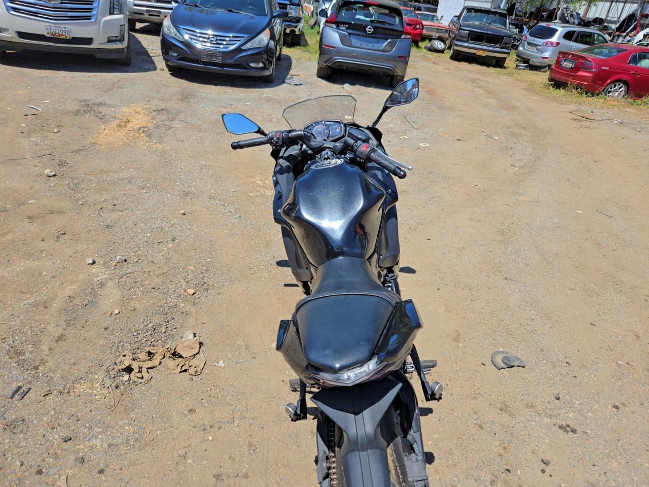 2019 Kawasaki Ex650 J - Image 6