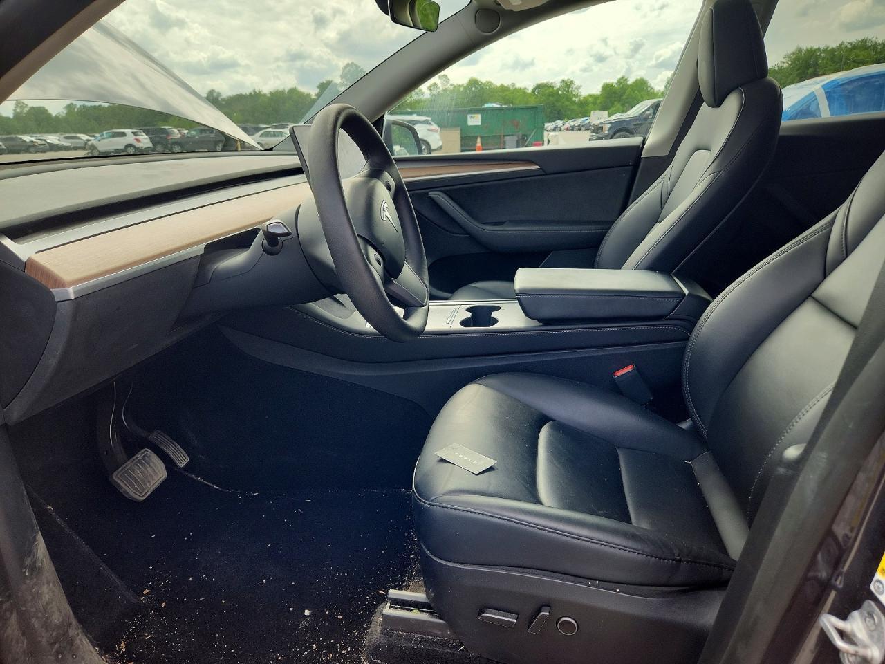 2023 Tesla Model Y - Фото 7