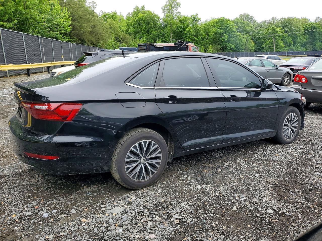 2021 Volkswagen Jetta S - Фото 3