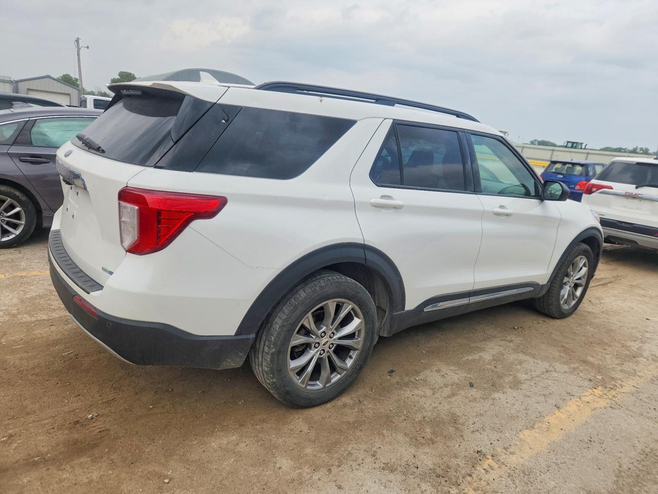 2020 Ford Explorer Xlt - Фото 3