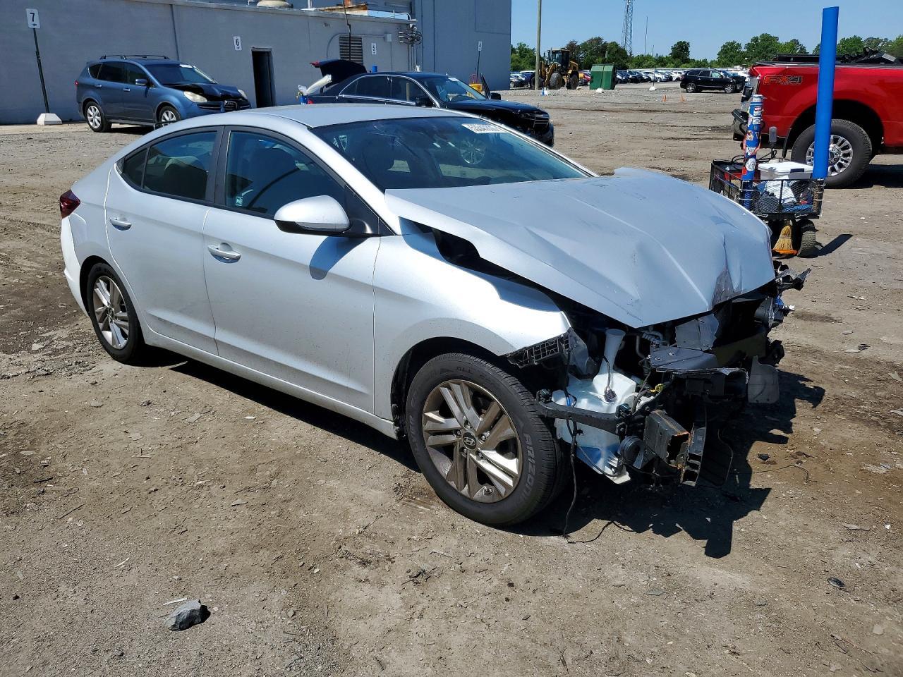 2019 Hyundai Elantra Sel - Фото 4