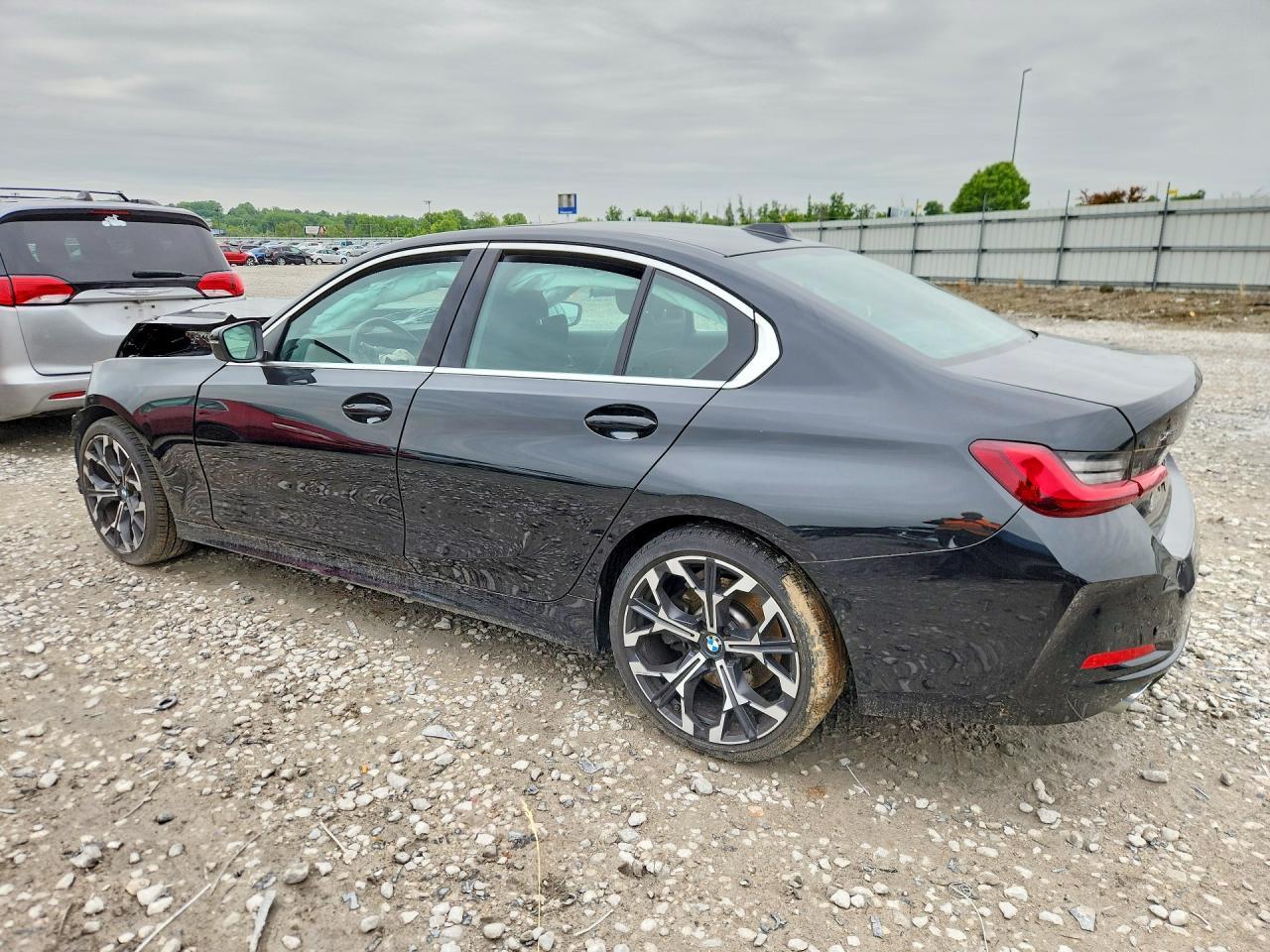 2025 BMW 330Xi - Image 2